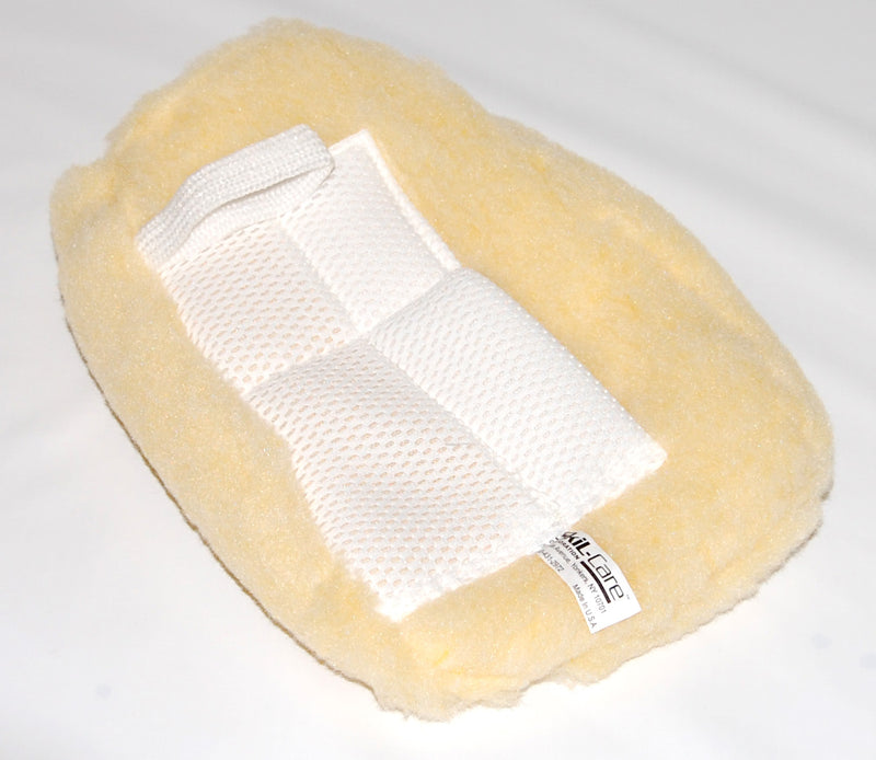 Load image into Gallery viewer, SkiL-Care Bath Mitt
