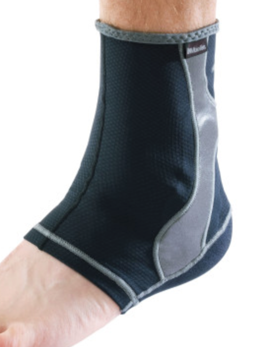 Load image into Gallery viewer, Mueller Sports Medicine Hg80 Ankle Support, Black
