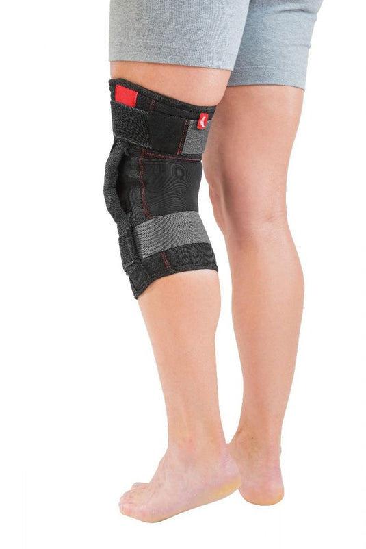 Mueller Hinged Knee Brace, Black