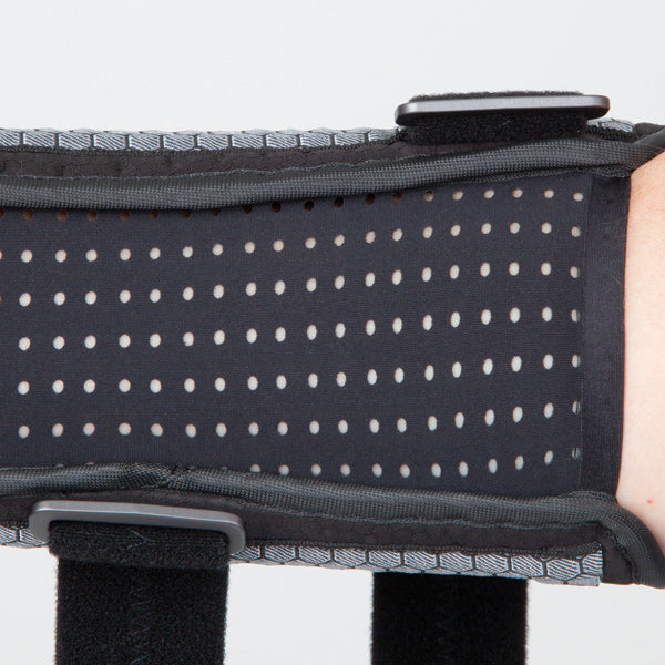 Load image into Gallery viewer, Comfort Cool® Gladiator Wrist Orthosis
