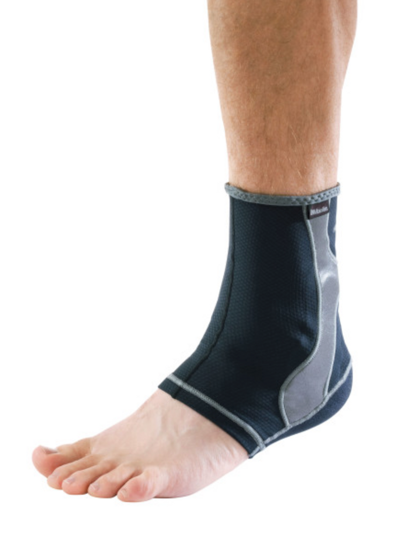 Load image into Gallery viewer, Mueller Sports Medicine Hg80 Ankle Support, Black
