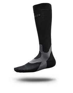 Load image into Gallery viewer, Mueller Graduated Compression Socks - Performance
